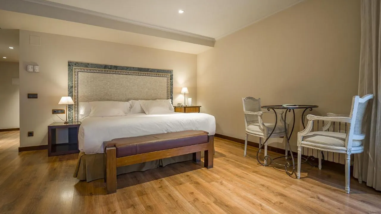 Roc Blanc Hotel & Spa Andorra la Vella 4*,